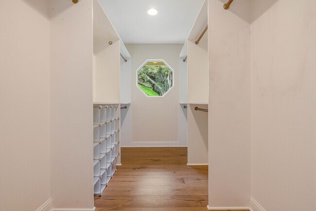 Building Photo - Solvang Private Gated Remodeled Home