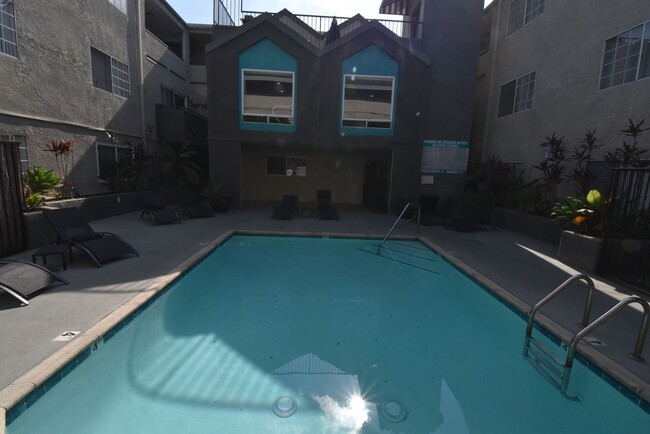 Interior Photo - 11030