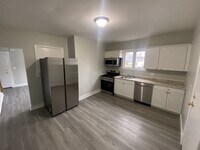 Building Photo - 2 Swetts Ct