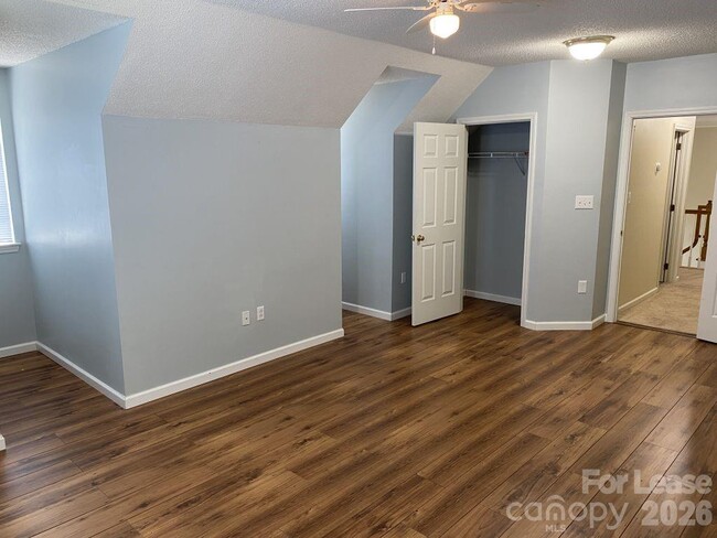 Building Photo - 10603 Old Bridge Ln