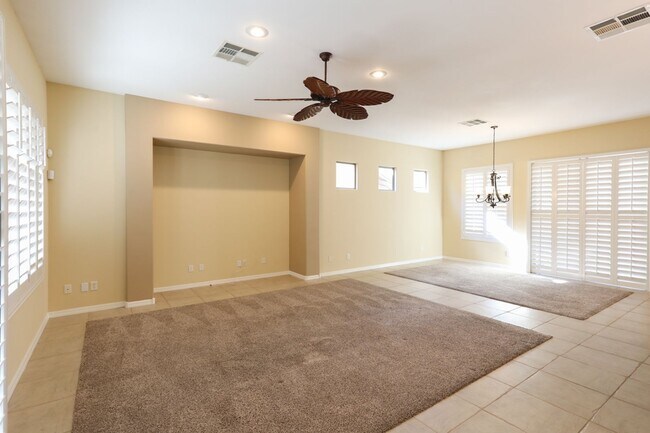 Building Photo - Anthem Country Club Beauty w/ Casita