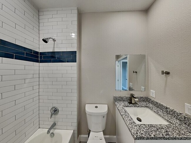 Building Photo - 15278 SW 65 Av Rd