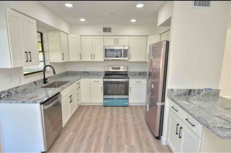 Building Photo - 1417 SW Vicuna Ln