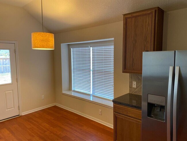 Building Photo - 6619 Halcyon Days Dr