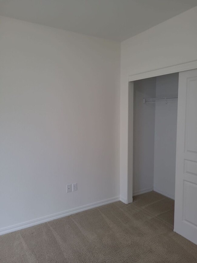 Building Photo - 1/2 OFF NOVMEBER RENT - Sage Vista Home wi...