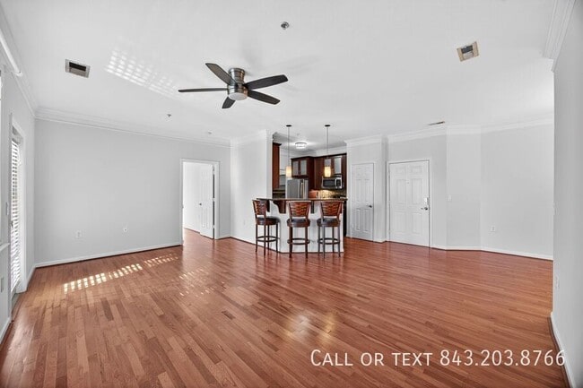 Building Photo - 1589 Cambridge Lakes Dr