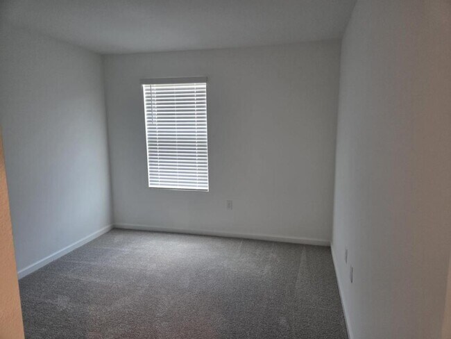 Building Photo - 12415 Shipwatch St