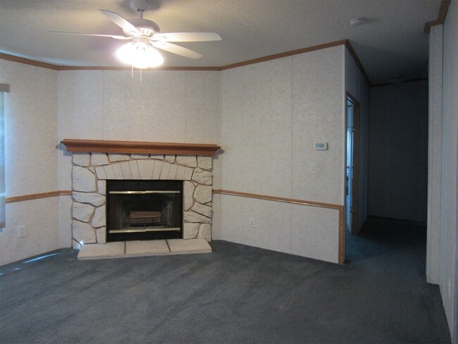 Building Photo - 1143 Pecan Ridge