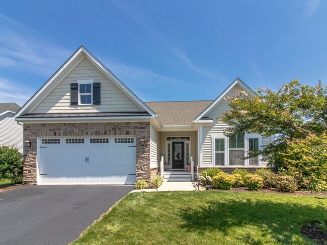 Building Photo - 31832 Carmine Dr