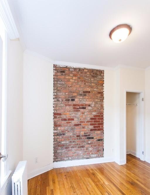 Building Photo - 432 E 13th St