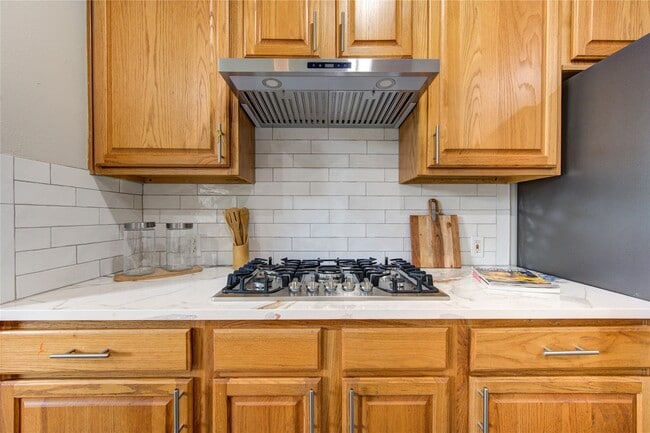 Building Photo - 11706 Canyon Breeze Dr
