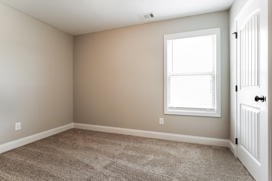 Building Photo - 76 Heartland Cir