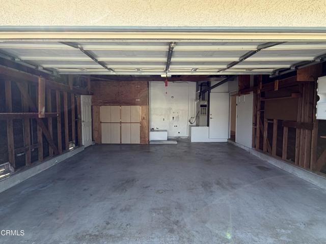 Building Photo - 868 Fairview Ave