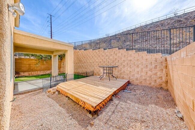 Building Photo - Beautiful Anthem Highland 3 Bedroom Home!