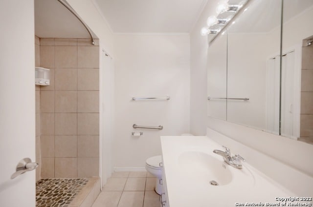 Building Photo - 2222 Beechaven Dr