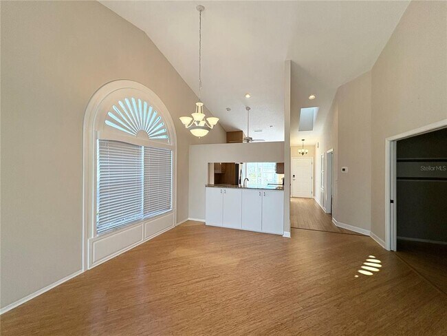 Building Photo - 1011 Pelican Ct