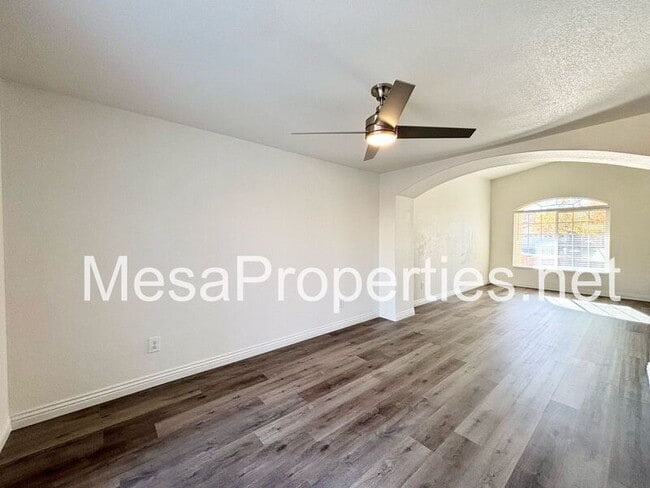 Building Photo - 16992 Lido Cir