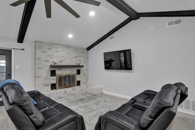 Building Photo - 2381 TX-56