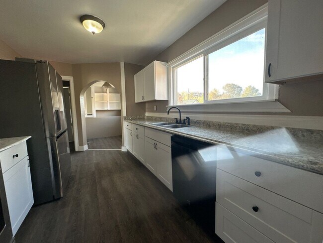 Building Photo - N10th332