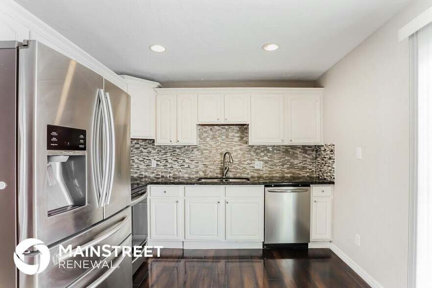 Building Photo - 15368 E Gunnison Pl