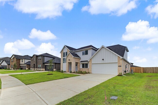 Building Photo - 31415 Joshua Knl Ln