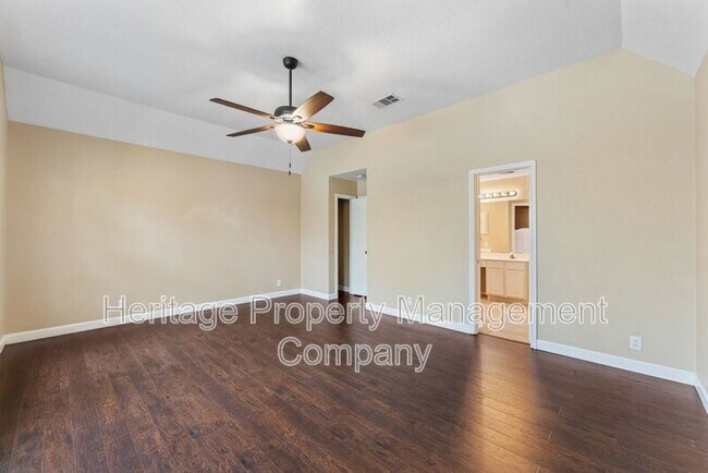 Building Photo - 13115 Almond Bend Dr