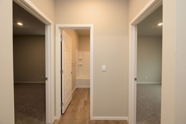 Building Photo - Modern One-Level Rancher South Spokane Valley Community - Elk Meadow Estate