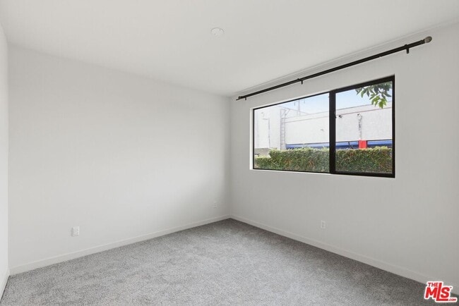 Building Photo - 1605 Arla Way