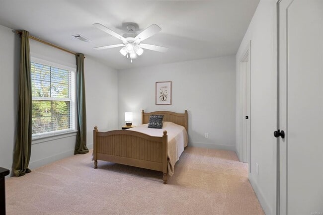 Building Photo - 1691 Pebble Creek Dr