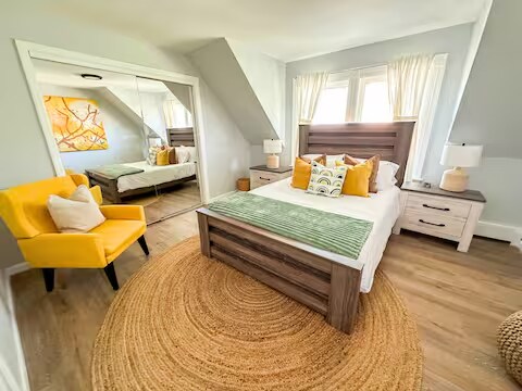 Building Photo - 218 Sherman Ave