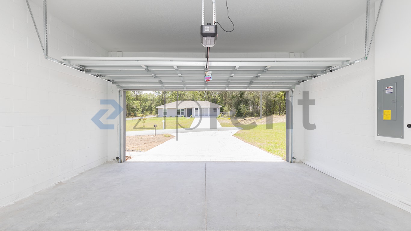 Building Photo - Unit