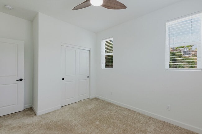 Building Photo - Charming 4 Bedroom 3.5 Bath in Carmel Mountain Ranch