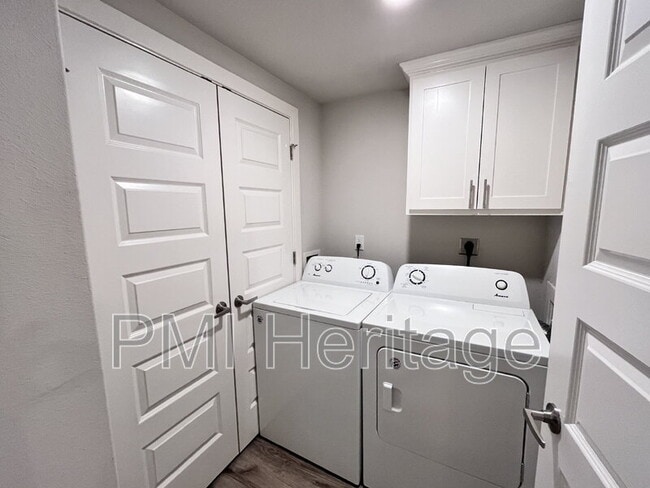 Building Photo - 1452 Sligo St