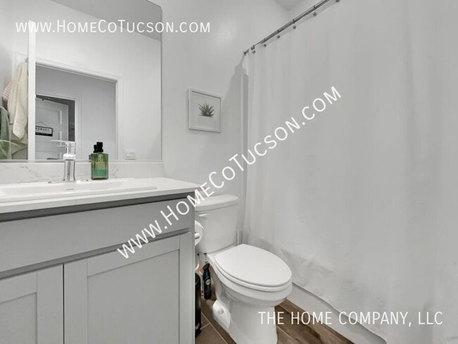 Building Photo - 5558 W Summer Vw Dr