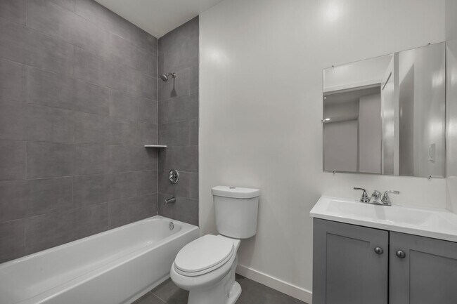 Building Photo - 5842-5840 Denver Ave