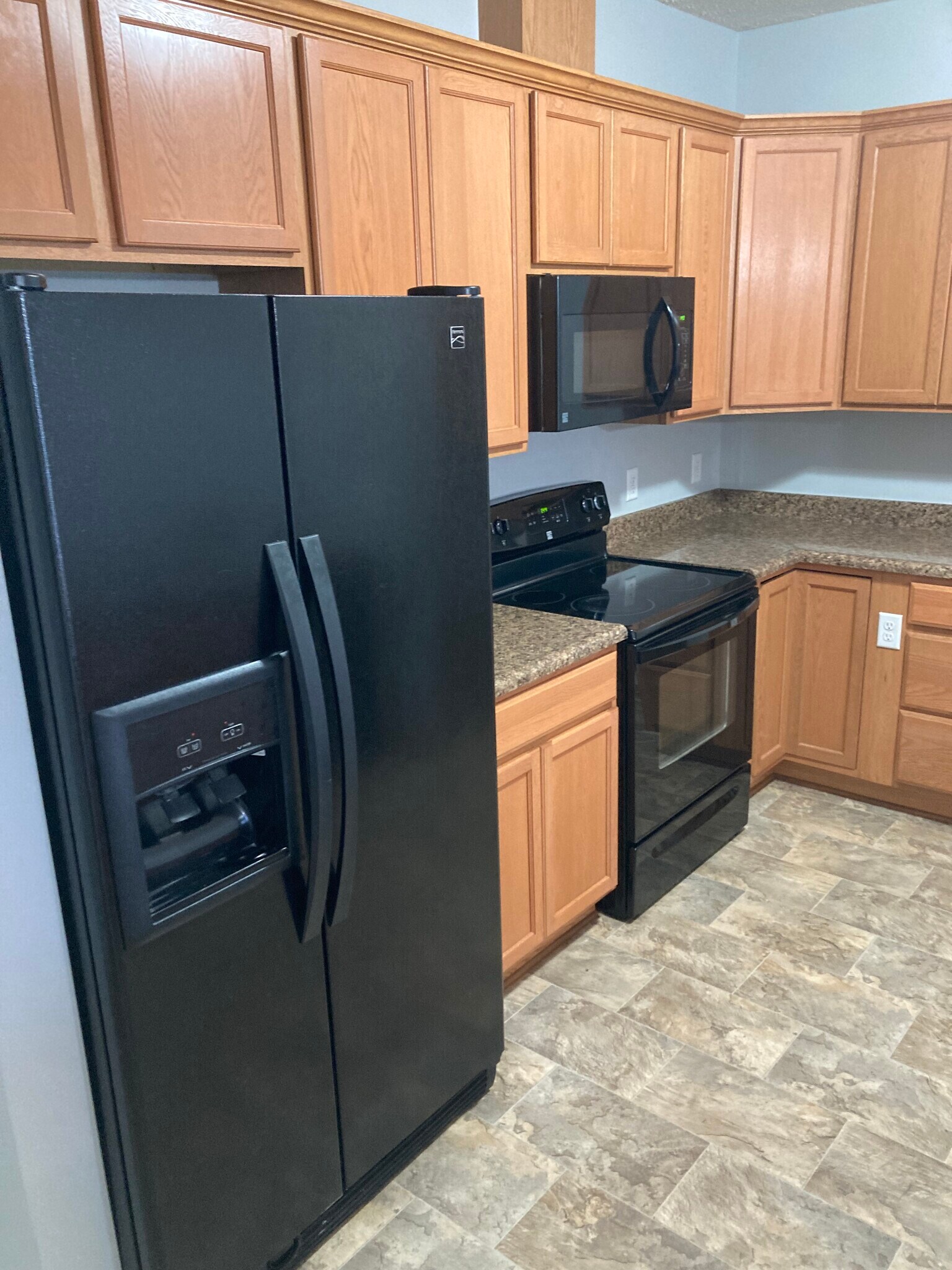 Building Photo - 2650 Millstone Dr