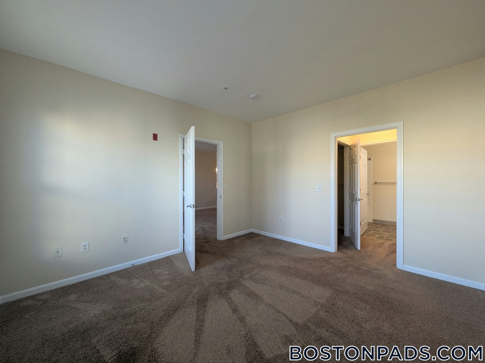 Building Photo - 311 Lowell St