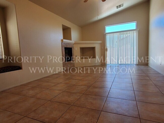 Building Photo - COMING SOON~~3 Bed ~ 2 Bath ~ 1600+ sq ft Single Story!