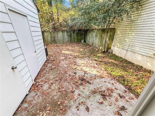 Building Photo - 3575 Kennesaw Station Dr