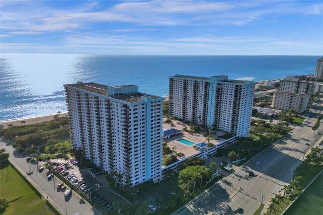 Building Photo - 1201 S Ocean Dr