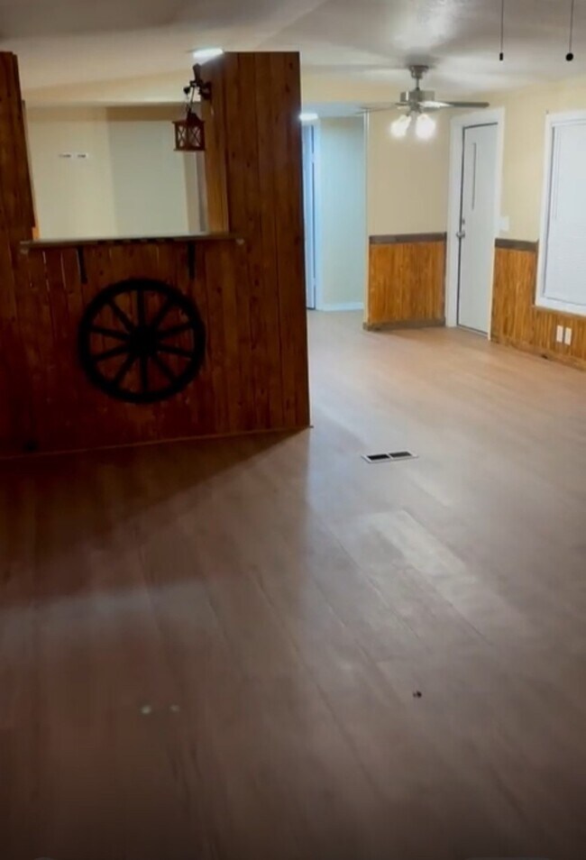 Building Photo - 76 County Rd 2292