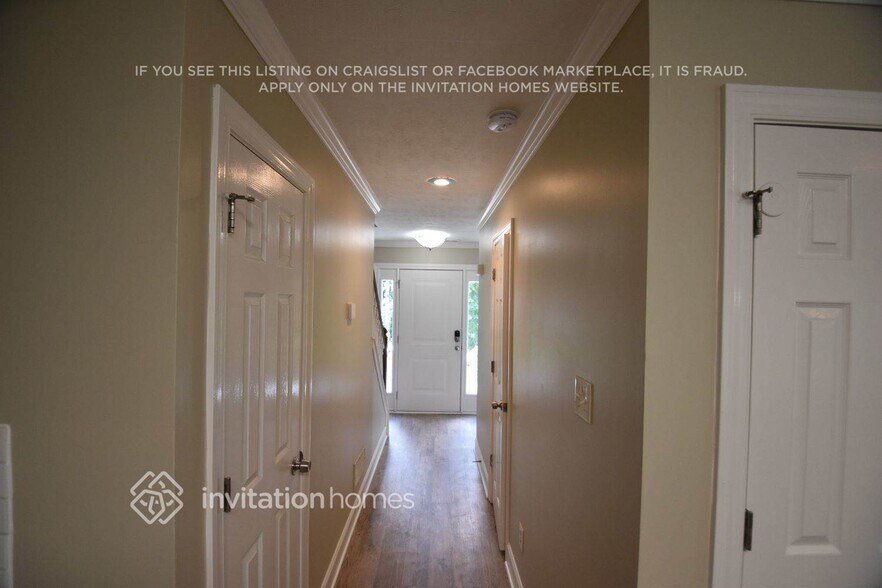 Building Photo - 600 River Overlook Dr NW