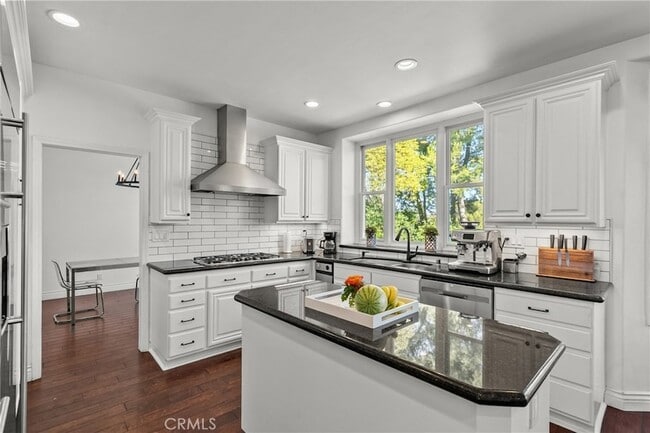 Building Photo - 3450 Malaga Ct