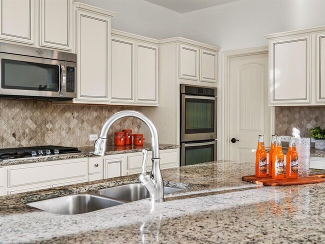 Building Photo - 307 Ansley Cove