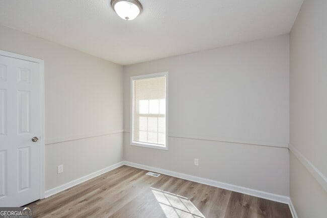 Building Photo - 10106 Stone St NW