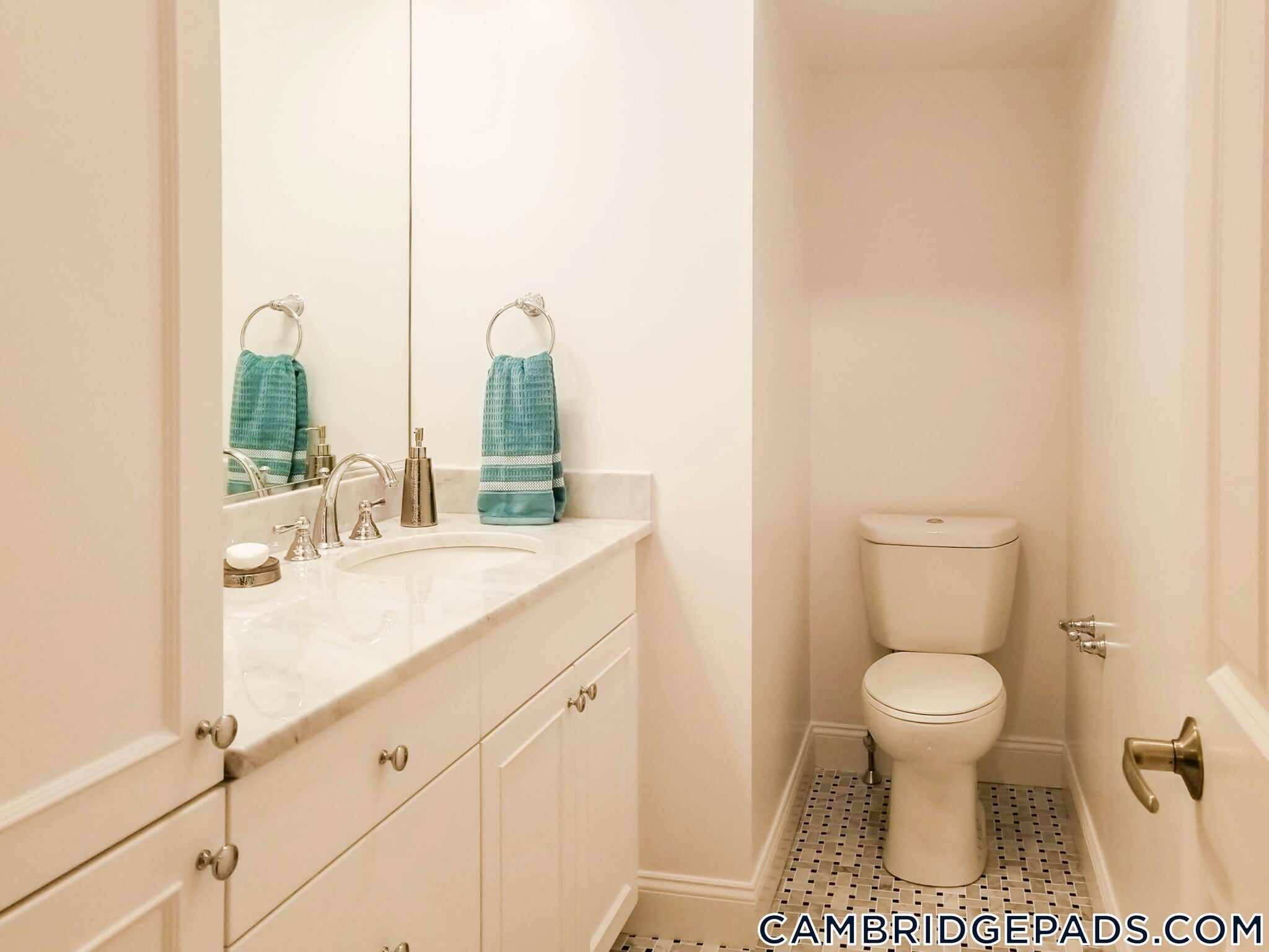 Building Photo - 15 Langdon St