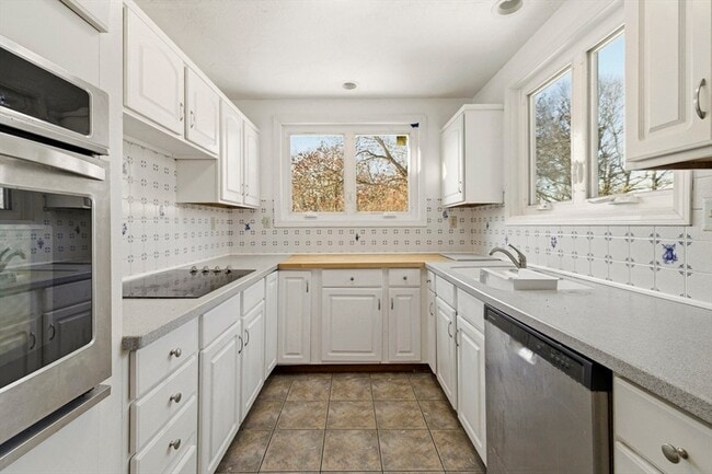 Building Photo - 29 Williston Rd