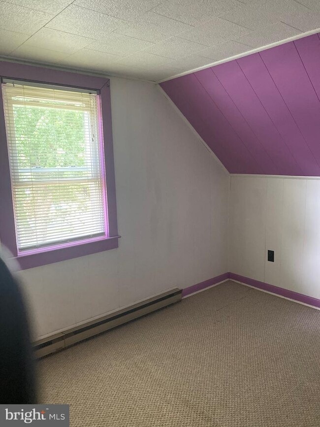 Building Photo - 1009 Tyler Ave