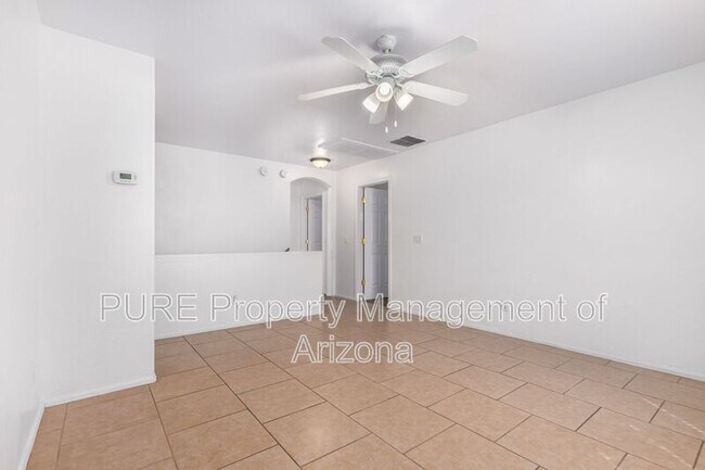 Building Photo - 322 S 116th Ave