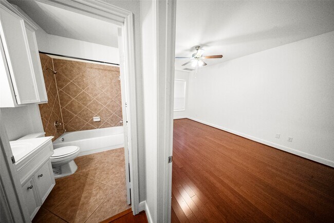 Building Photo - 3123 Dallas St